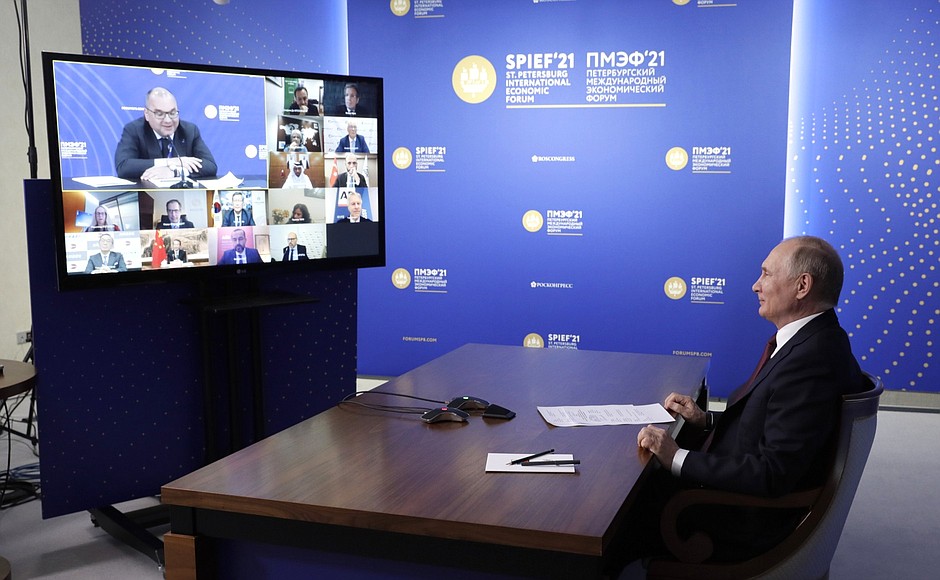 AG TASS 1 X 9 DU 04.06.2021 Rencontre avec des responsables d'agences de presse internationales - 4 juin 2021 – 23h00 – Saint-Pétersbourg