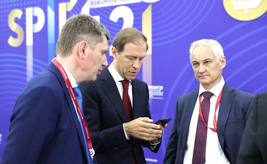 INV.VACCIN 2 X 9 Rencontre avec des investisseurs internationaux et des représentants de producteurs étrangers de vaccin Spoutnik V - 4 juin 2021 – 21h15 - Saint-Pétersbourg