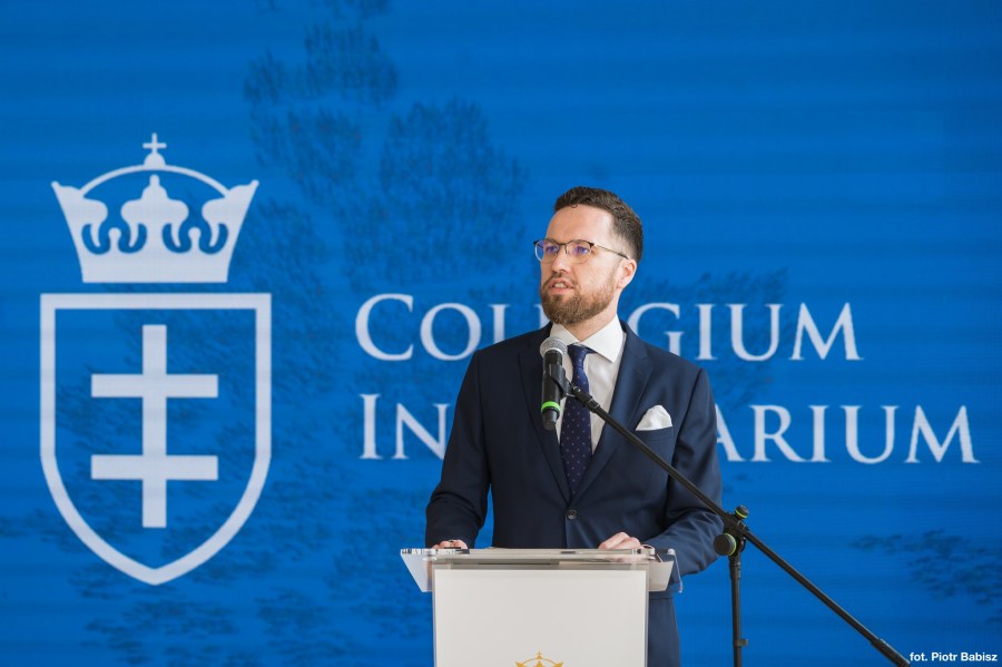 Tymoteusz-Zych-Collegium-Intermarium-1