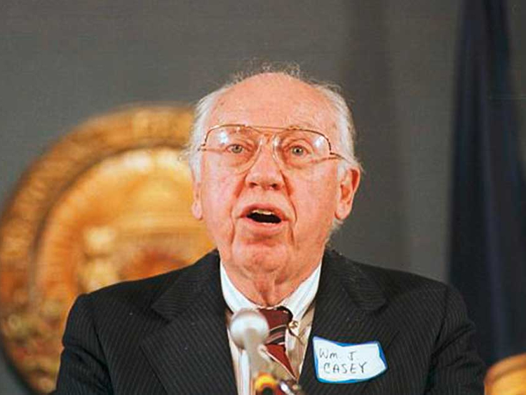 William Joseph Casey, né le 13 mars 1913 à Elmhurst et mort le 6 mai 1987