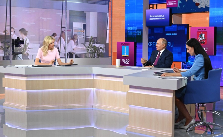 LD 4 XX 17 Ligne directe avec Vladimir Poutine - 30 juin 2021