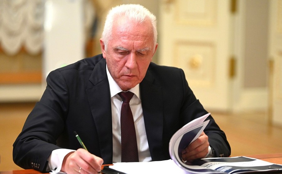 ST PETERSBOURG 5 XX 6 Réunion sur le développement du hub de transport de Saint-Pétersbourg - 26 juillet 2021