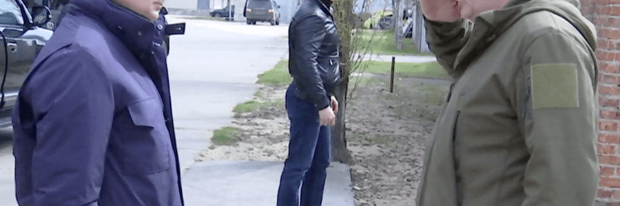 vladimir-poutine-a-visite-le-quartier-general-du-groupe-de-forces-dnepr-et-le-quartier-general-de-la-garde-nationale-de-vostok-18-avril-2023-